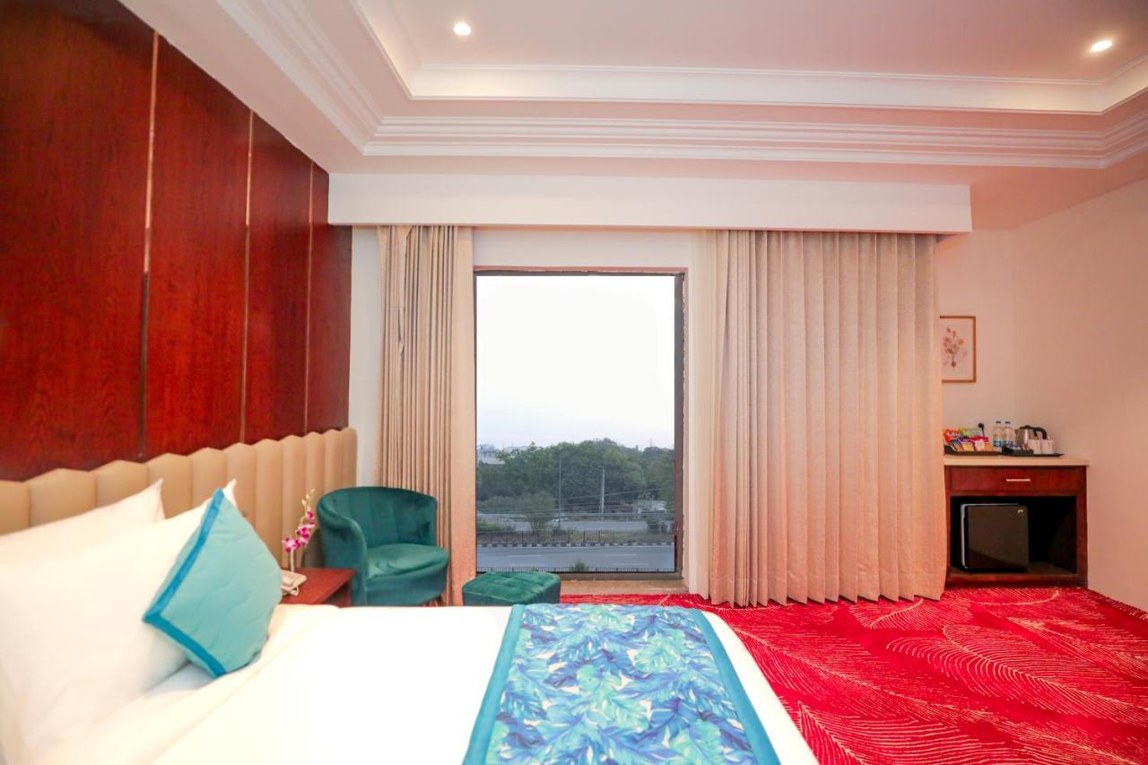 Regenta Place Phagwara By Royal Orchid Hotels Limited Экстерьер фото